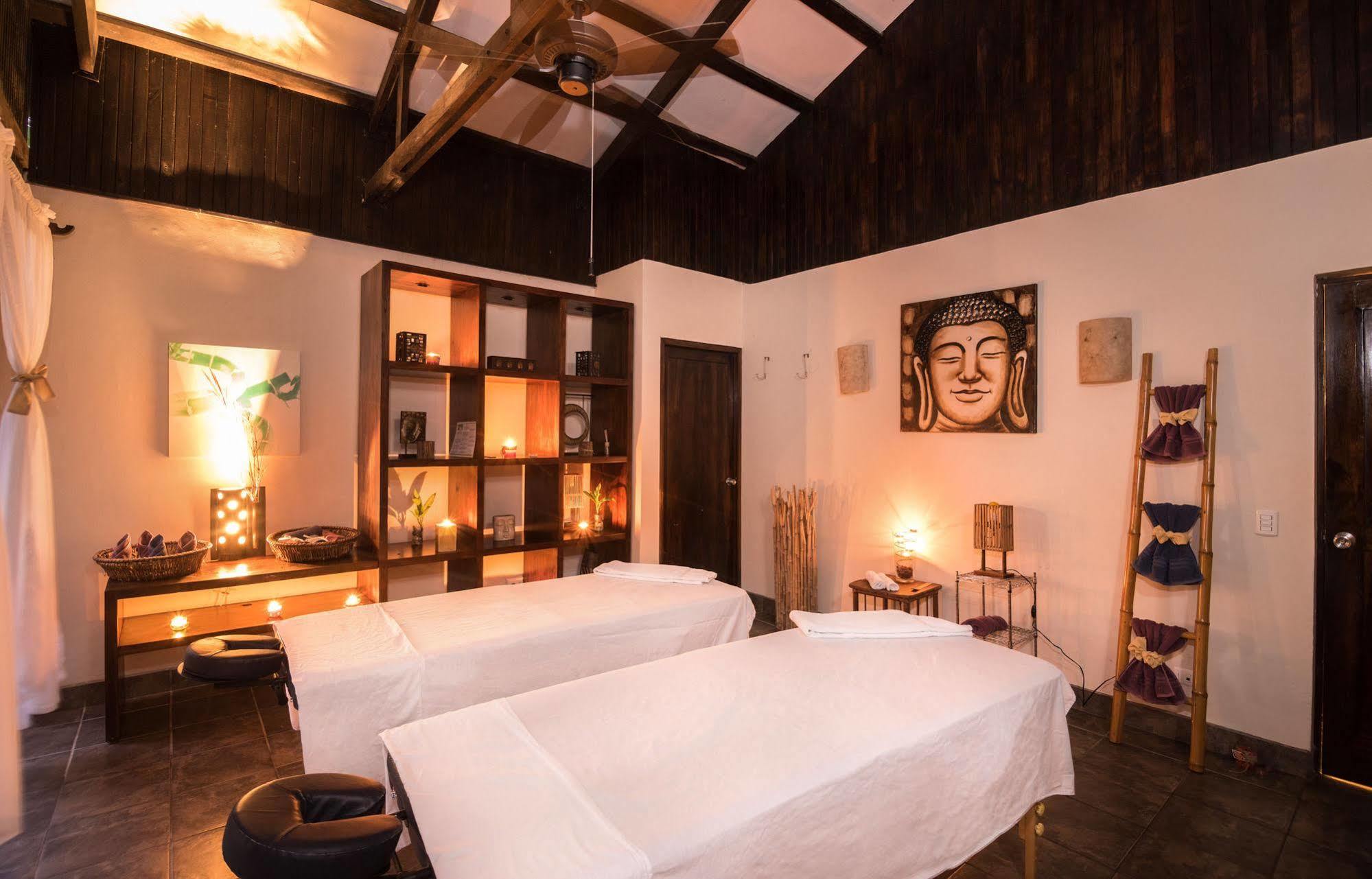 Tiki Villas Rainforest Lodge & Spa Uvita Exteriör bild
